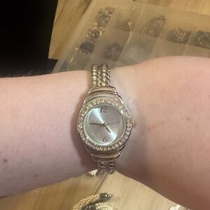 Elegant Gold Women's Watch